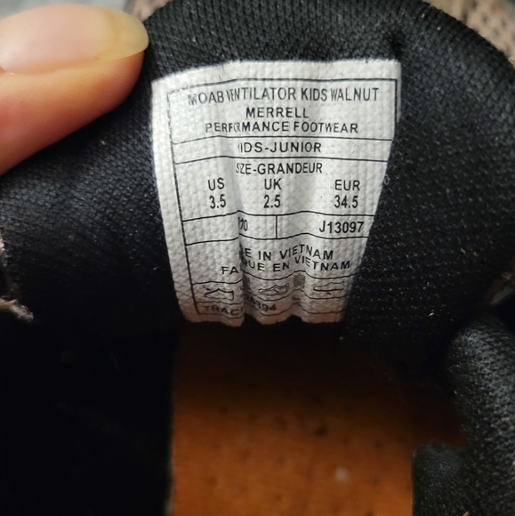 Kids Velcro Hiking Shoes - Picture 2 of 3